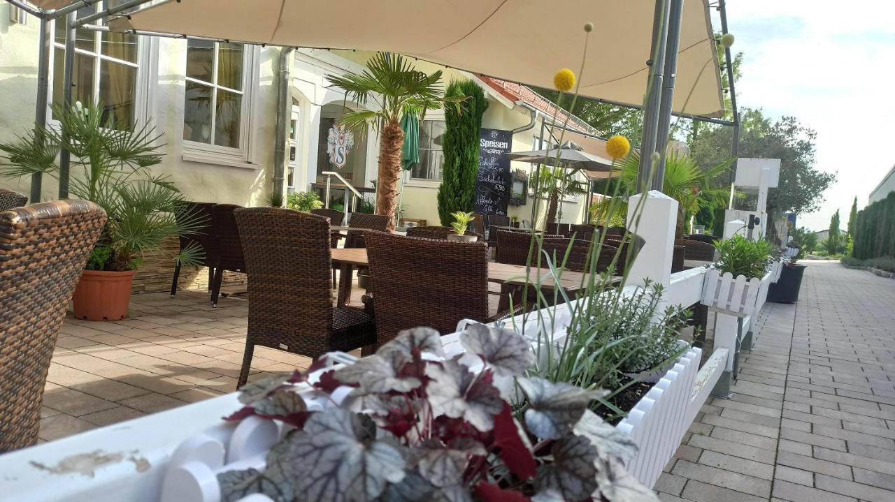 Hotel Speeter Weisenheim am Berg Exterior photo